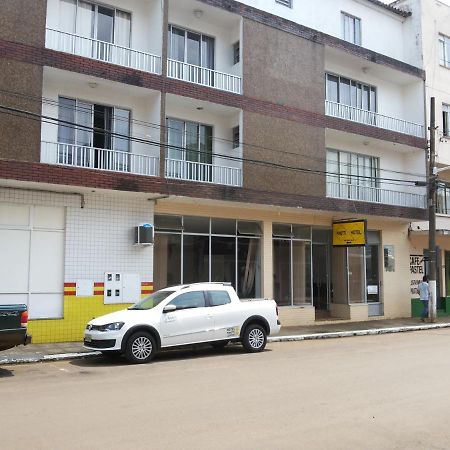 Hotel Pinotti Ltda クリティバノス エクステリア 写真