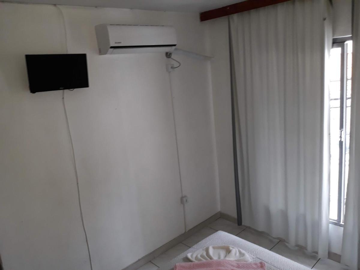 Hotel Pinotti Ltda クリティバノス エクステリア 写真