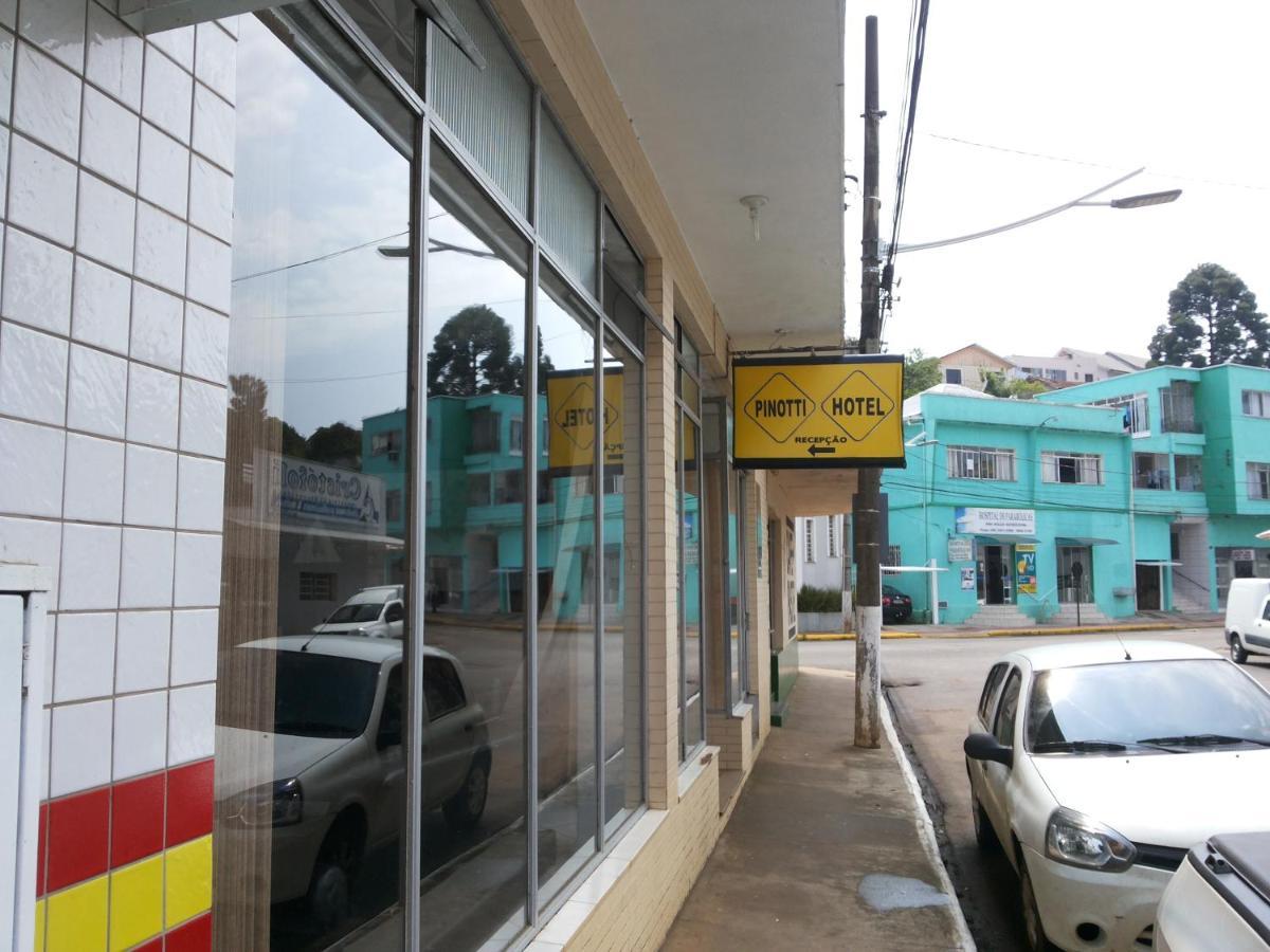Hotel Pinotti Ltda クリティバノス エクステリア 写真