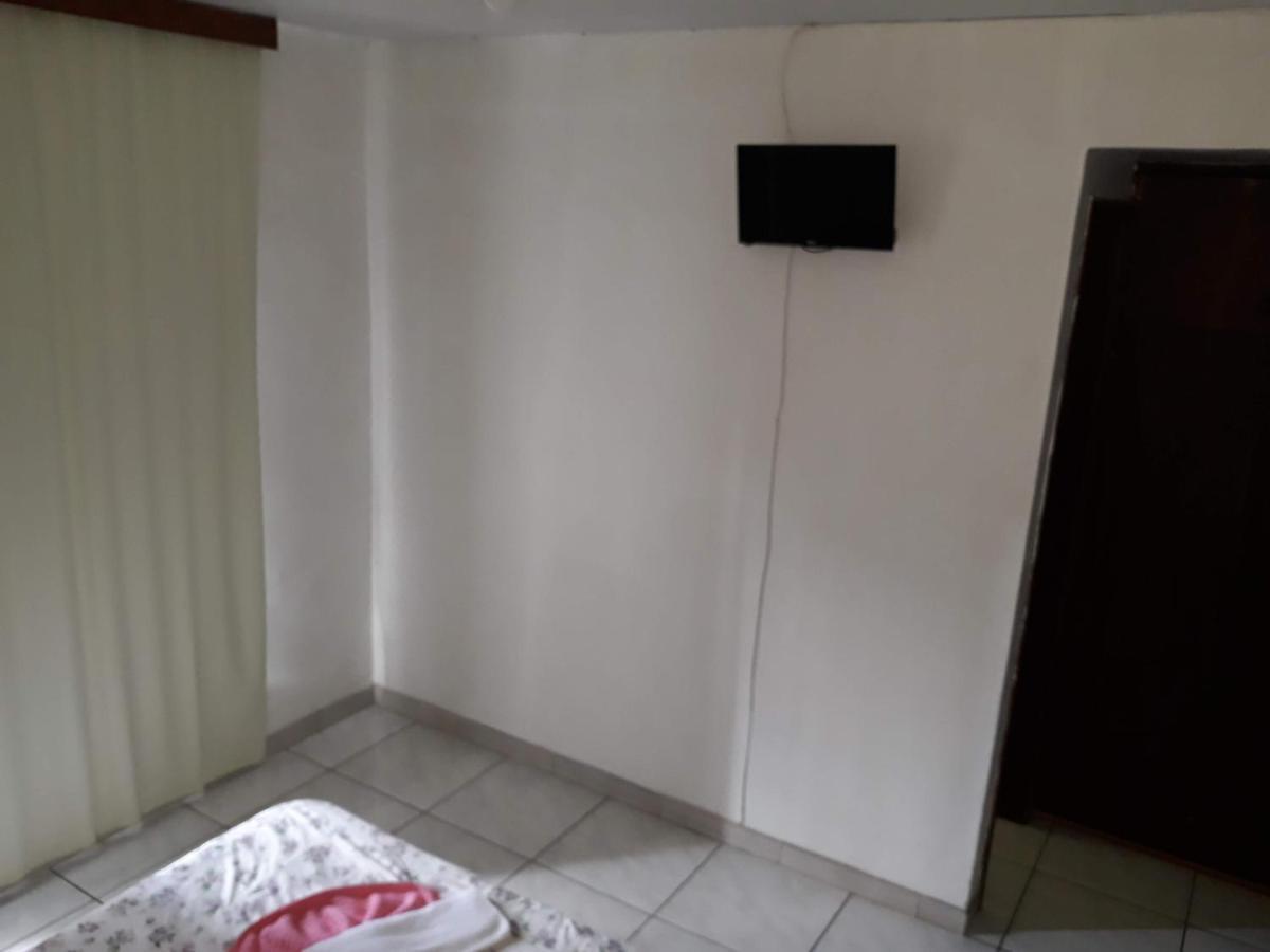 Hotel Pinotti Ltda クリティバノス エクステリア 写真